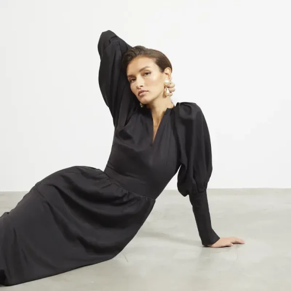 THE BLACK ODILE DRESS – LONG SLEEVE - Image 3