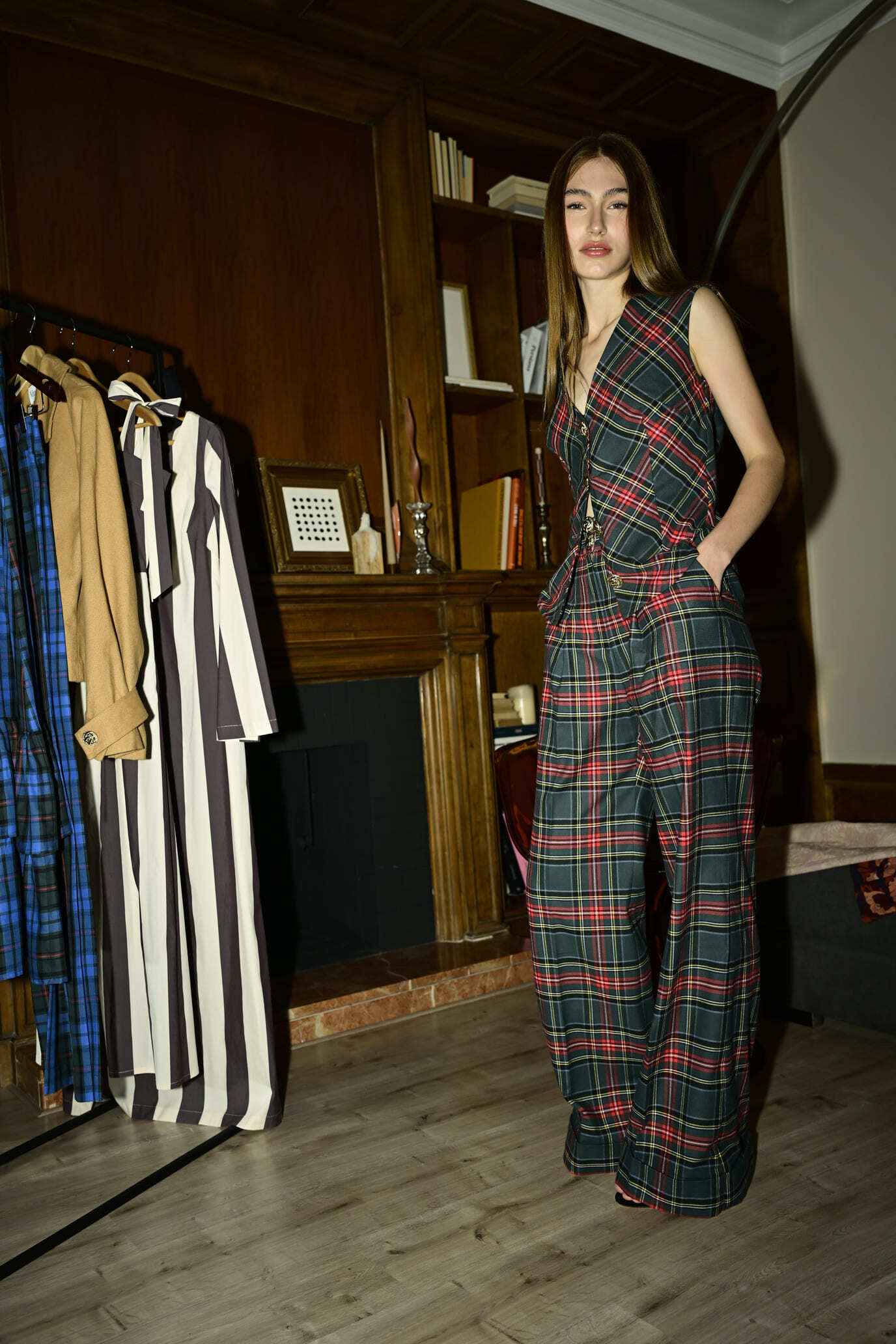 THE GREEN TARTAN TOMMY TROUSERS - Image 3