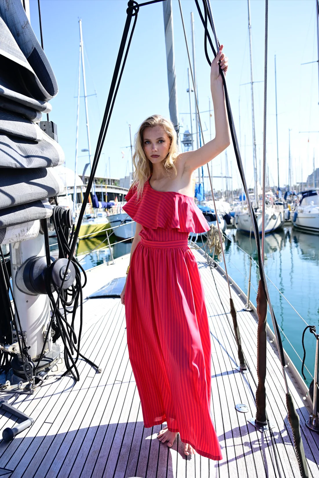 THE RED STRIPES CELINE SKIRT - Image 11